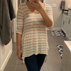 NWOT Cute Hi-Lo Hem Shirt